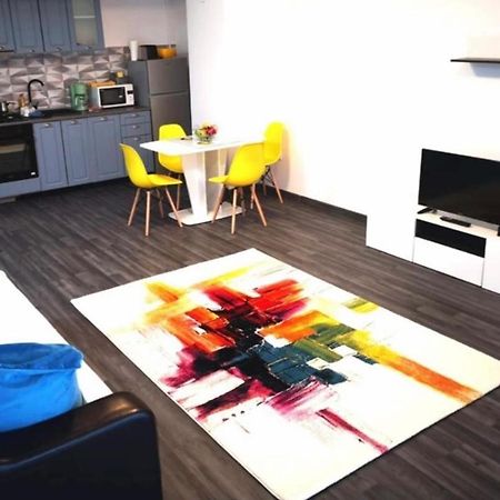 Apartament Spatios Cu 2 Camere In Centrul Statiunii Mamaia -73Mp - ! Luaran gambar